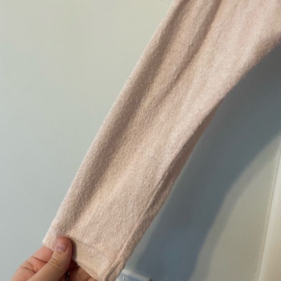 Nine Britton Light Pink Sweater - Picture 4 of 6